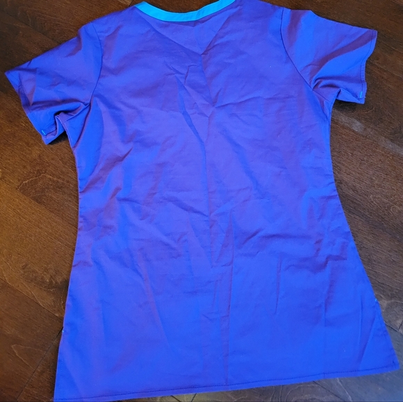 WonderFLEX Patience Women's 4-Pocket Notch-Neck Scrub Top - Picture 5 of 10